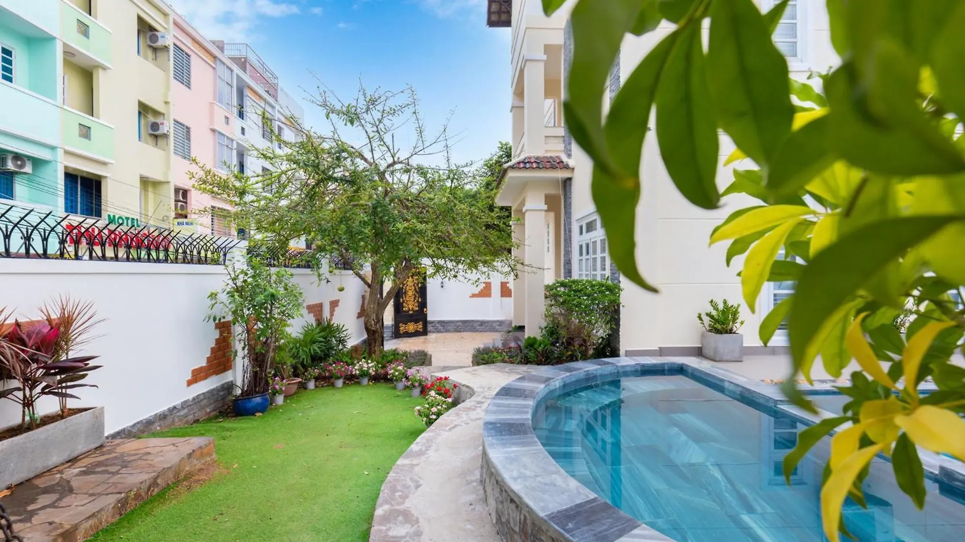 Palm Villa 6 - Garden In Vungtau - Pool - Billiard - 5 Bedroom Vung Tau